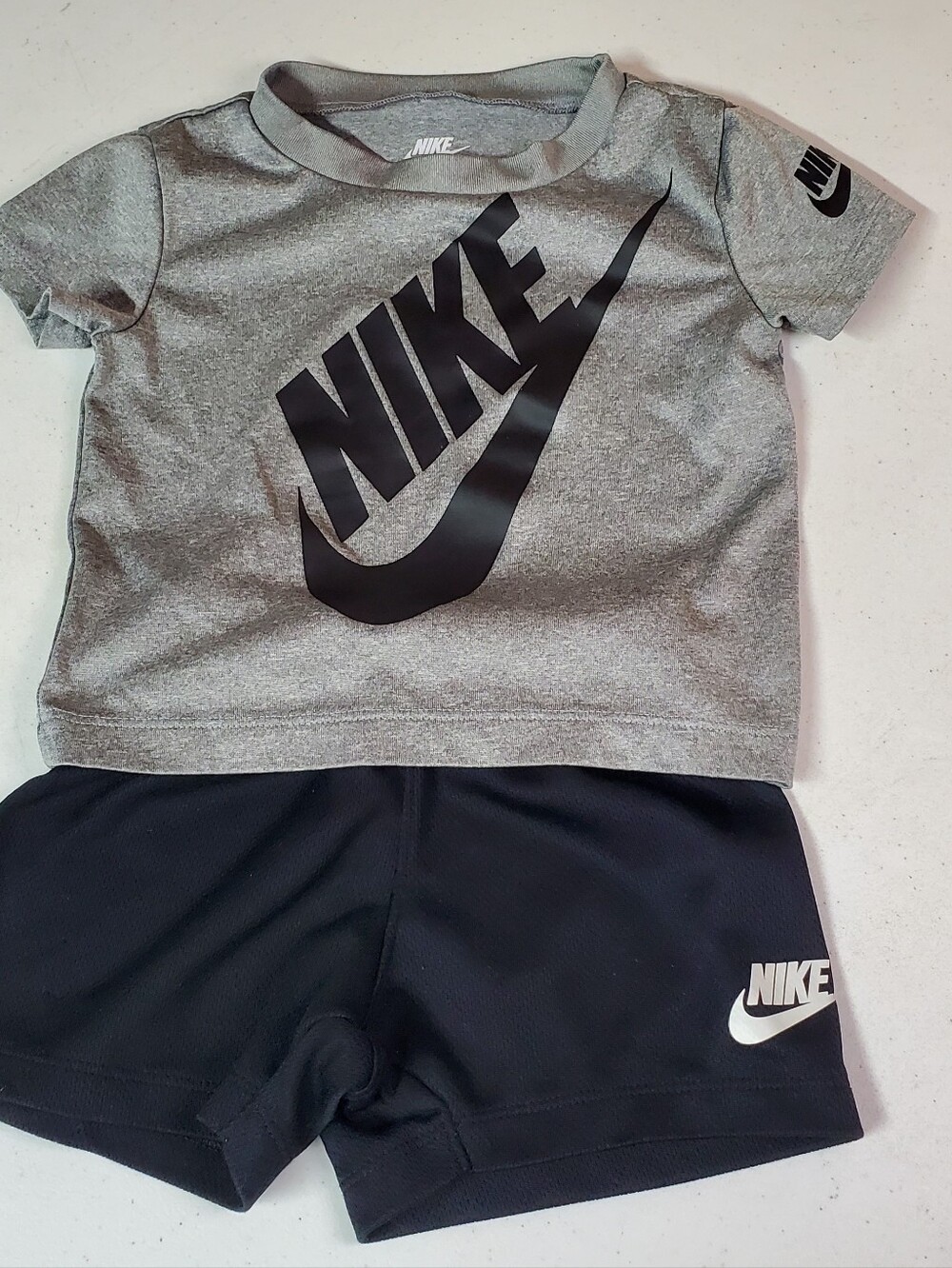 Nike Baby Boy Gray & Black Performance T-Shirt & Shorts Set 12M